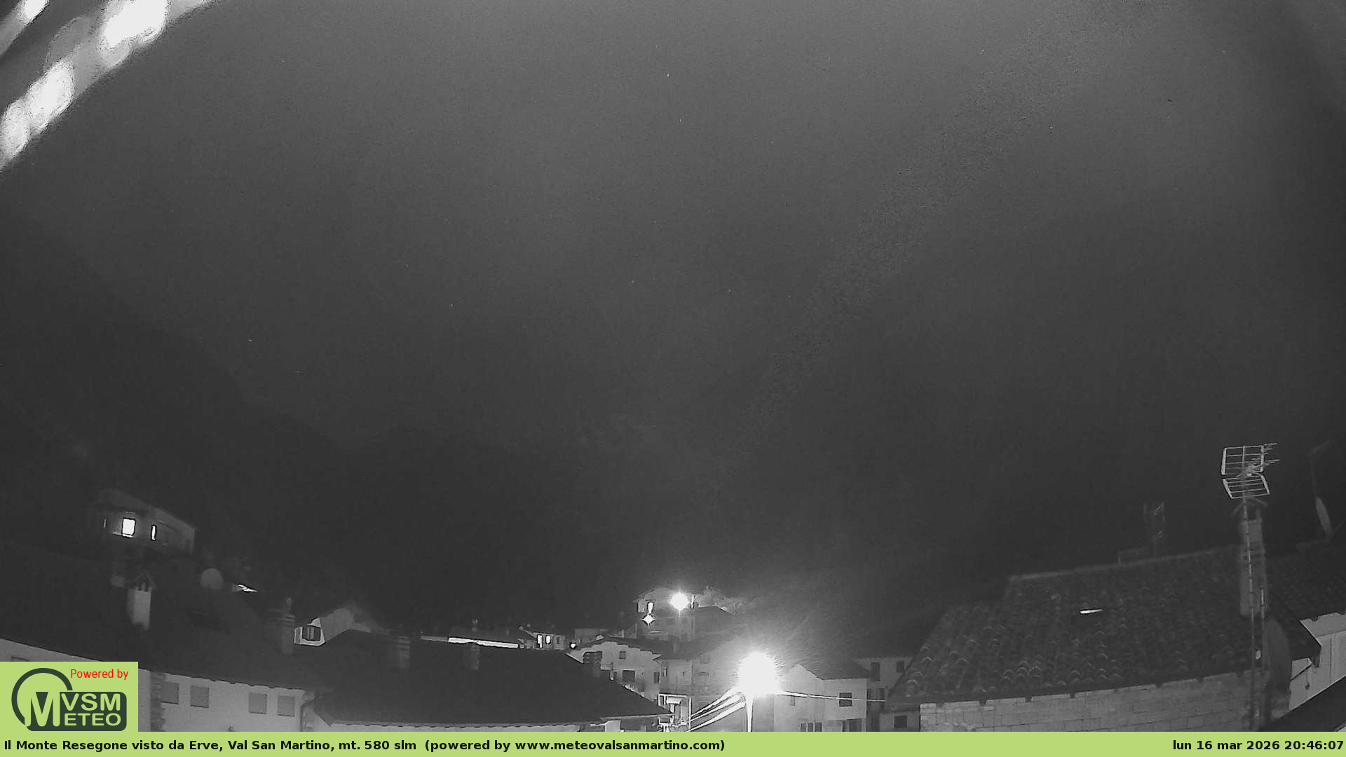 immagine della webcam nei dintorni di Piani Resinelli: webcam Erve